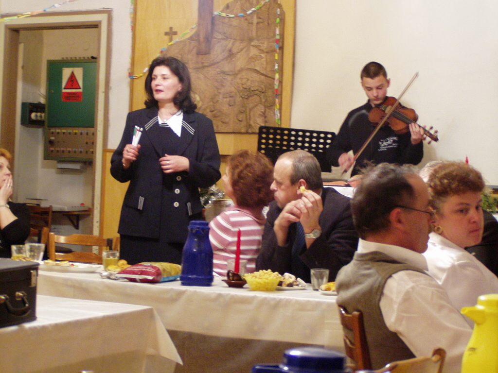 50.Vánoční večernice 2004.jpg